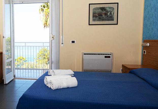 Hotel Parthenius Cirella Di Diamante ภายนอก รูปภาพ