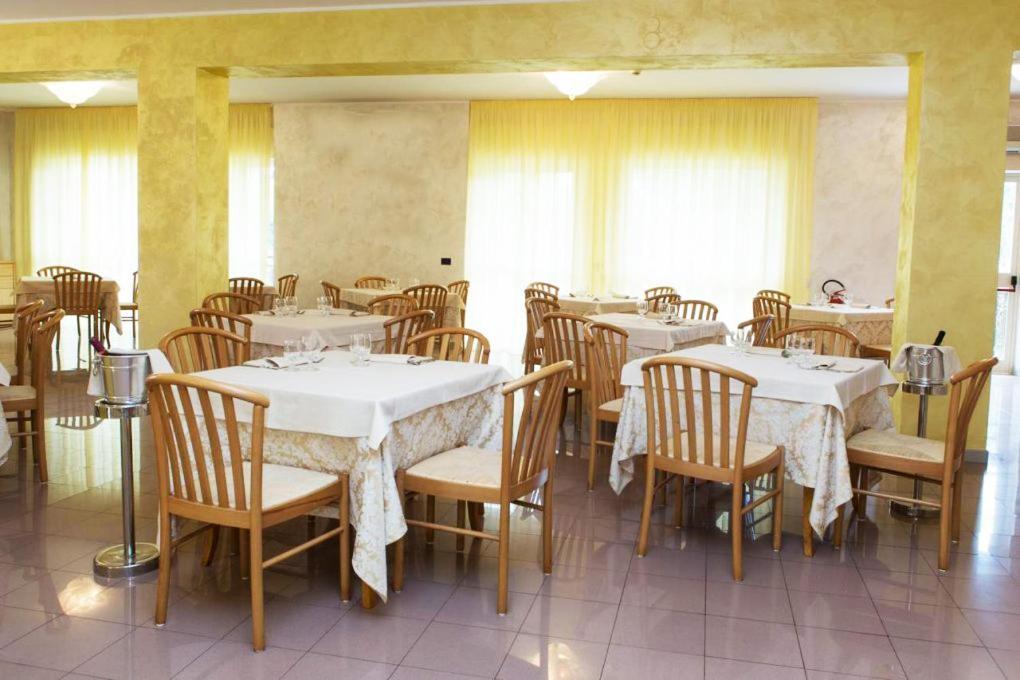 Hotel Parthenius Cirella Di Diamante ภายนอก รูปภาพ